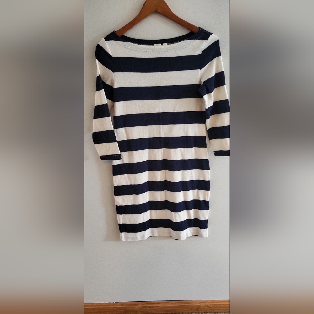 Long sleeve knit dress